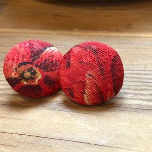 Vintage | Statement Button-style Pierced Earrings